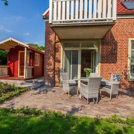 Up Besoeoek - Magnolie Mit Sauna Krummhörn Esterno foto
