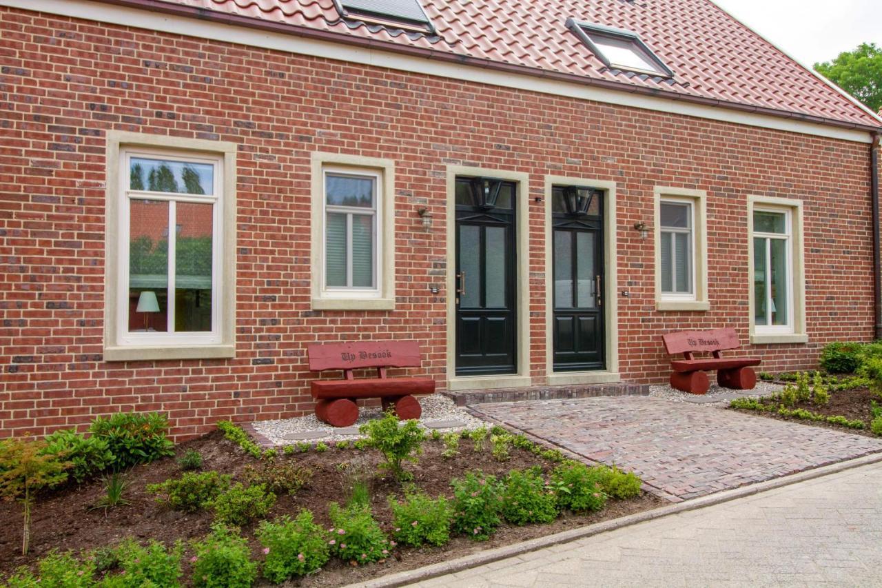 Up Besoeoek - Magnolie Mit Sauna Krummhörn Esterno foto